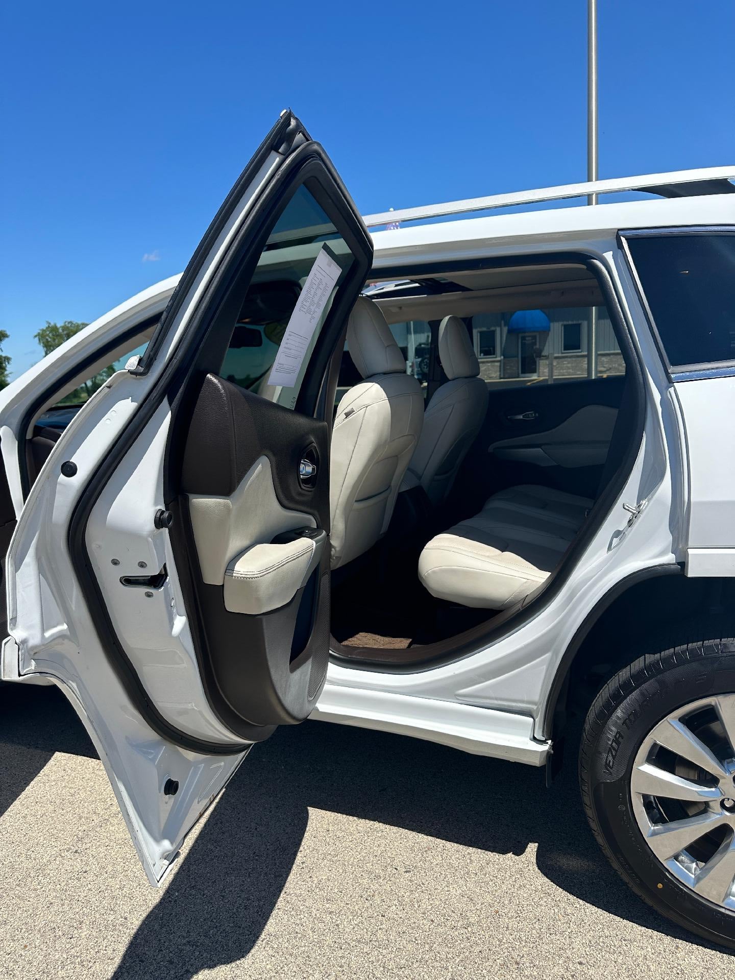 2017 Jeep Cherokee Overland