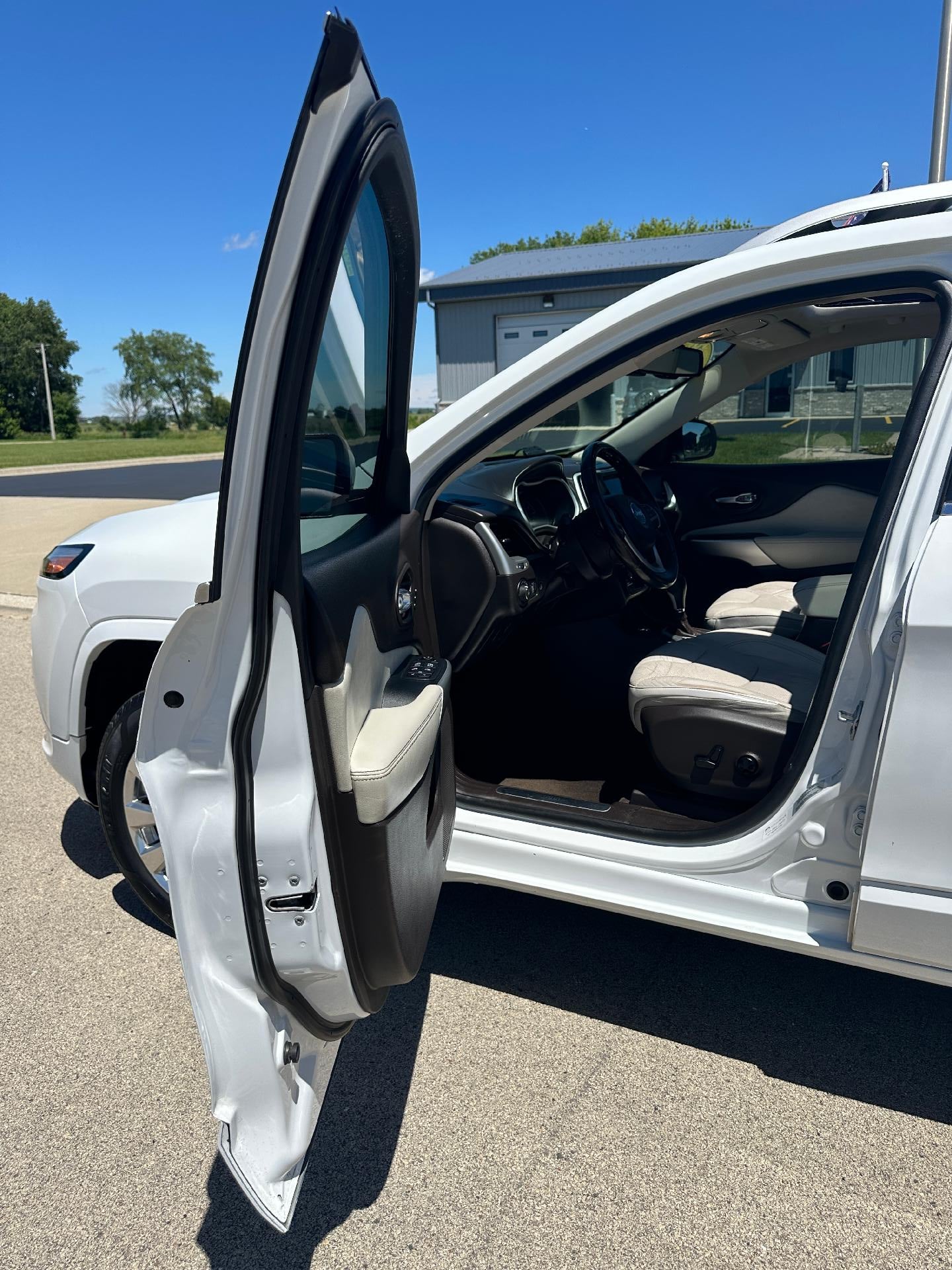 2017 Jeep Cherokee Overland