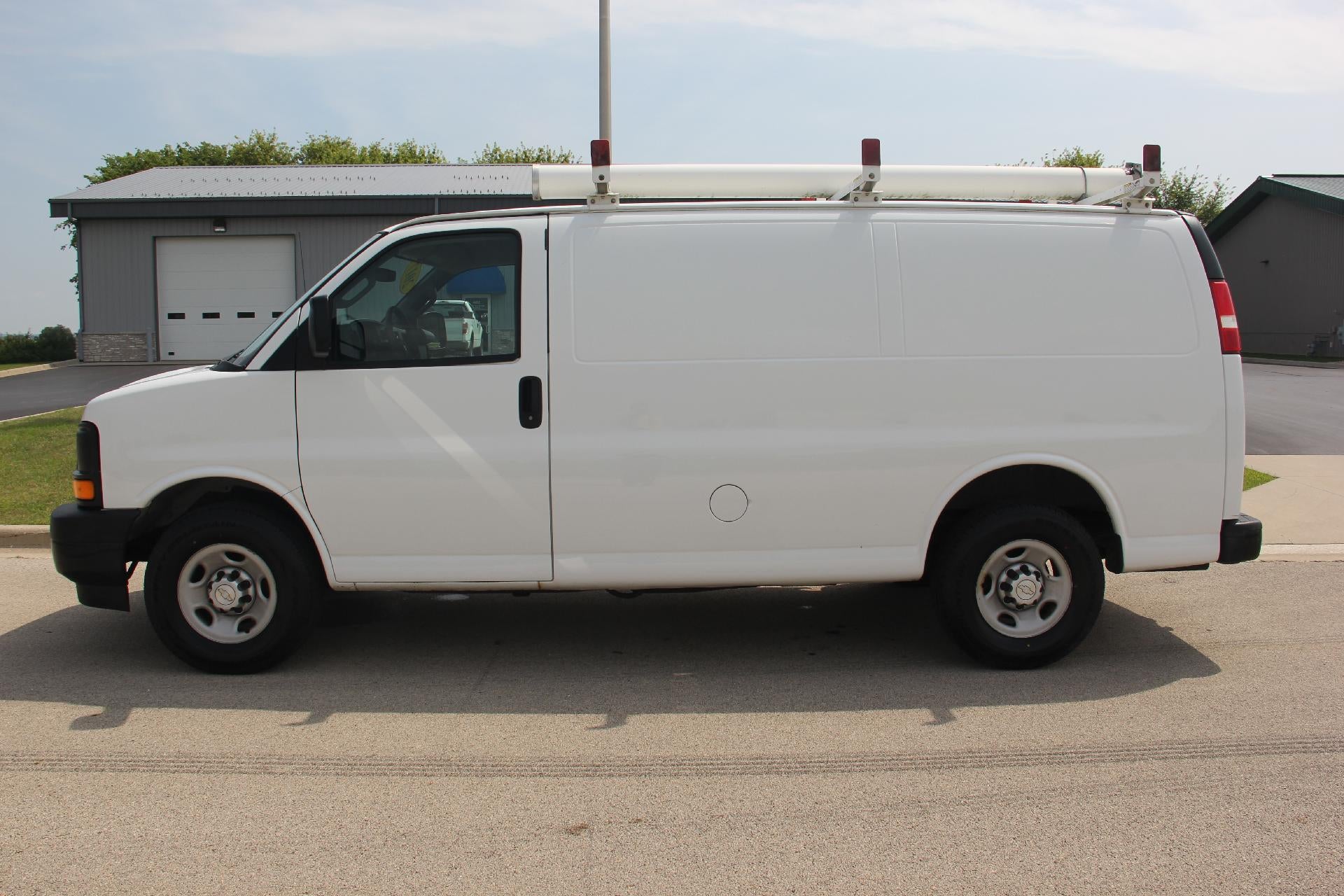 2017 Chevrolet Express Cargo 2500 Base