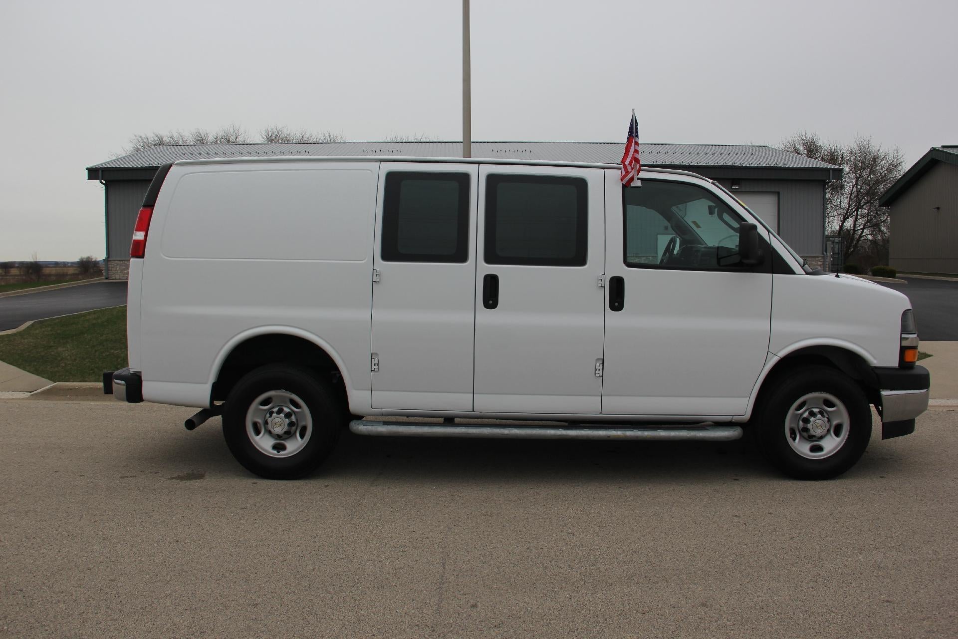 2022 Chevrolet Express Cargo 2500 Base