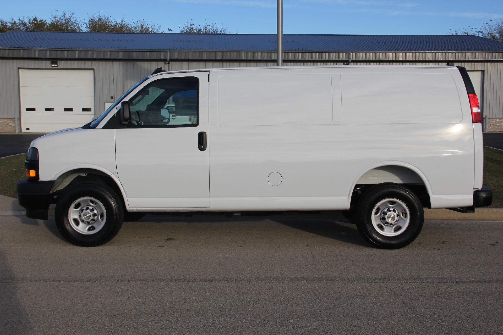 2025 Chevrolet Express Cargo 3500 Base