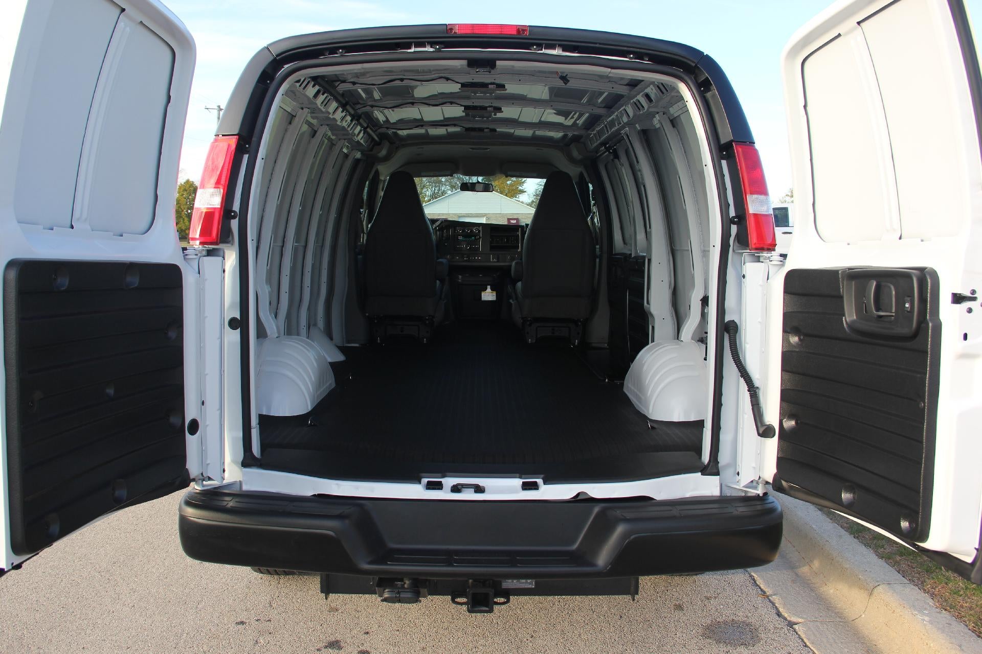 2025 Chevrolet Express Cargo 3500 Base