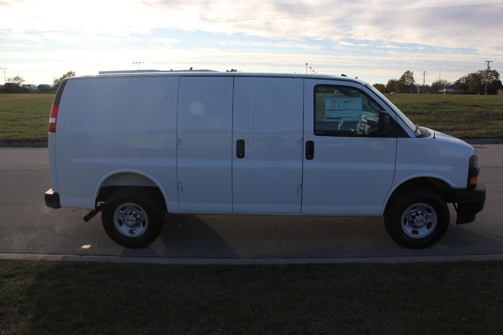 2025 Chevrolet Express Cargo 3500 Base