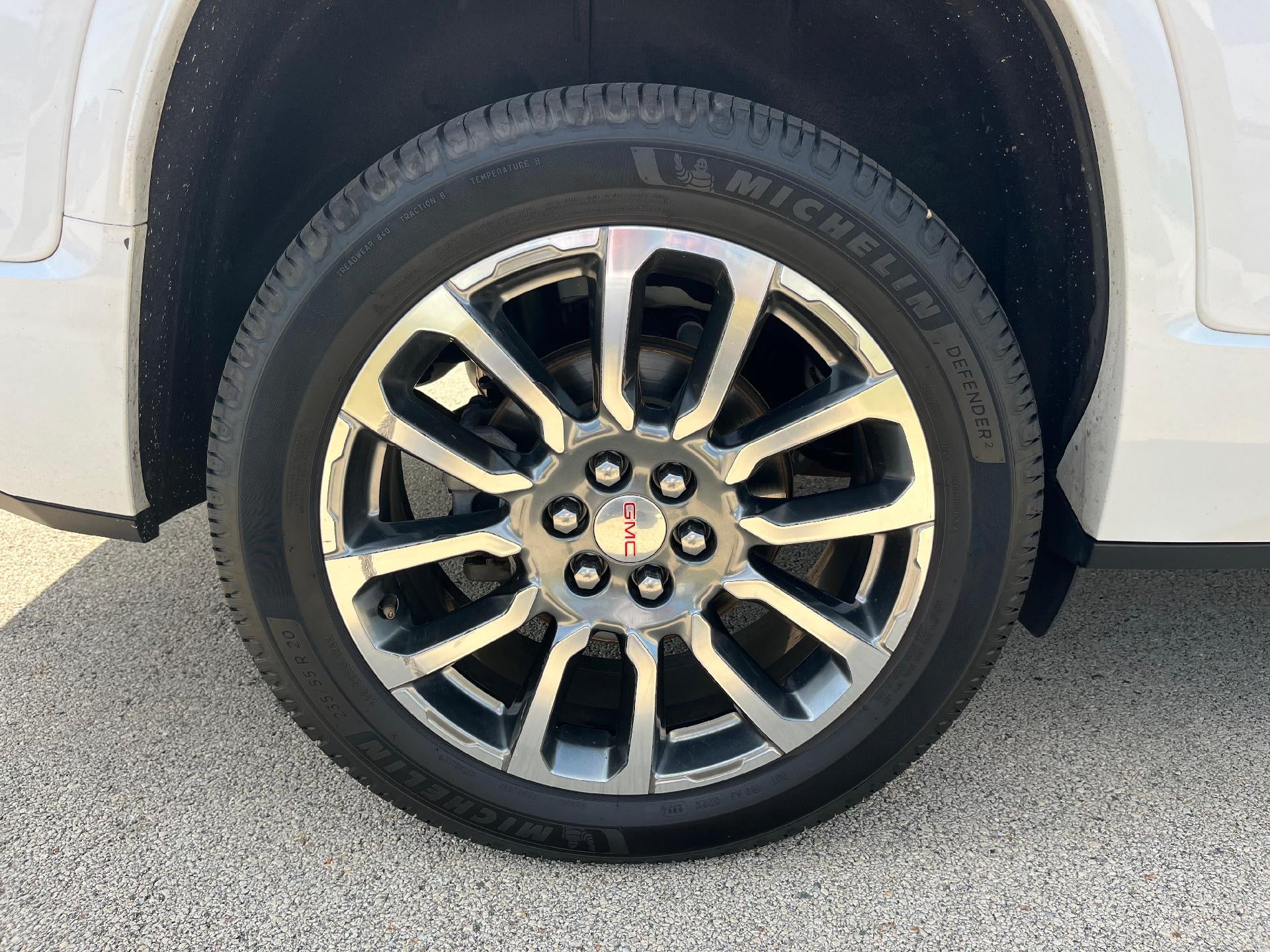 2020 GMC Acadia Denali