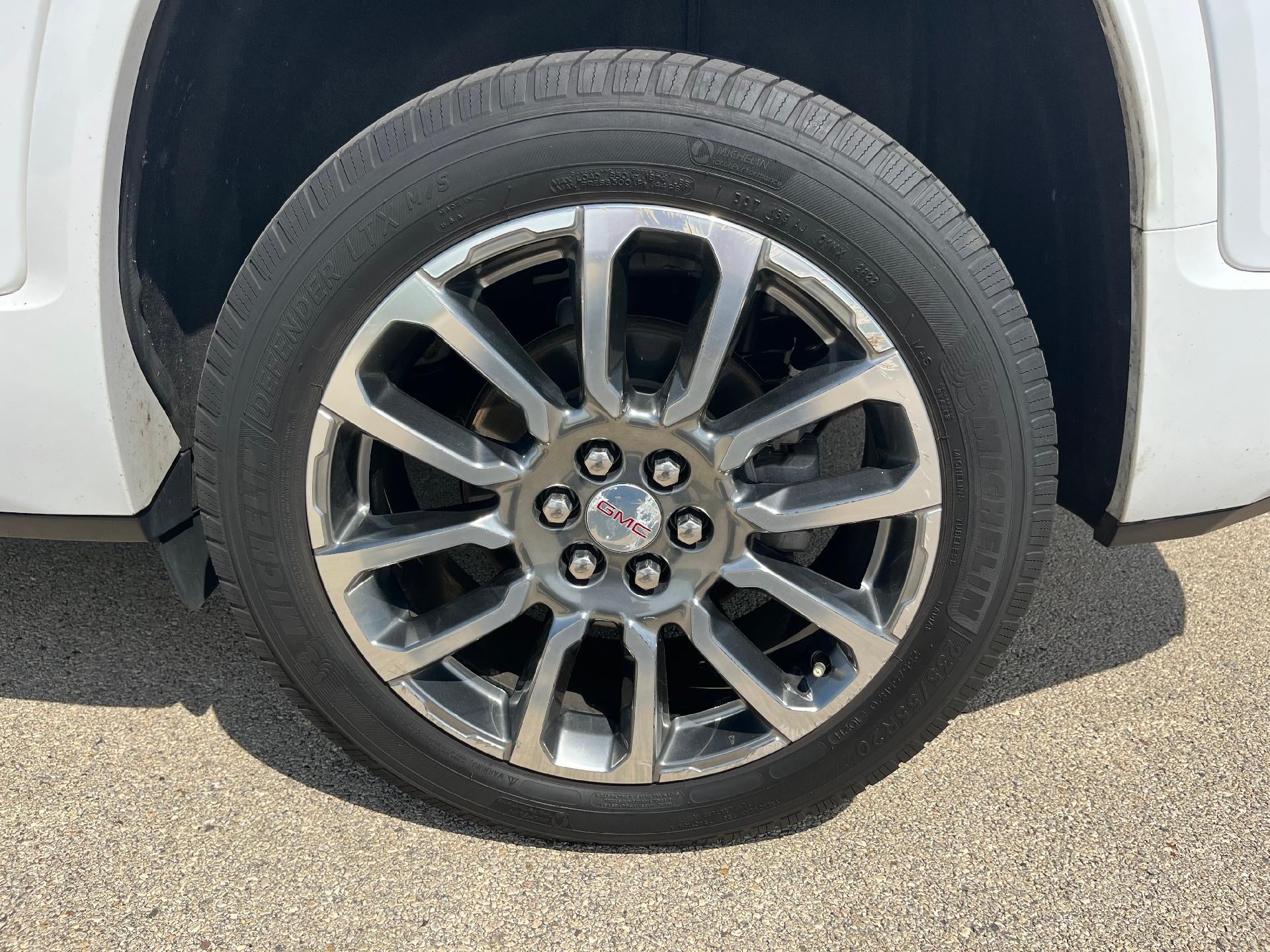 2020 GMC Acadia Denali