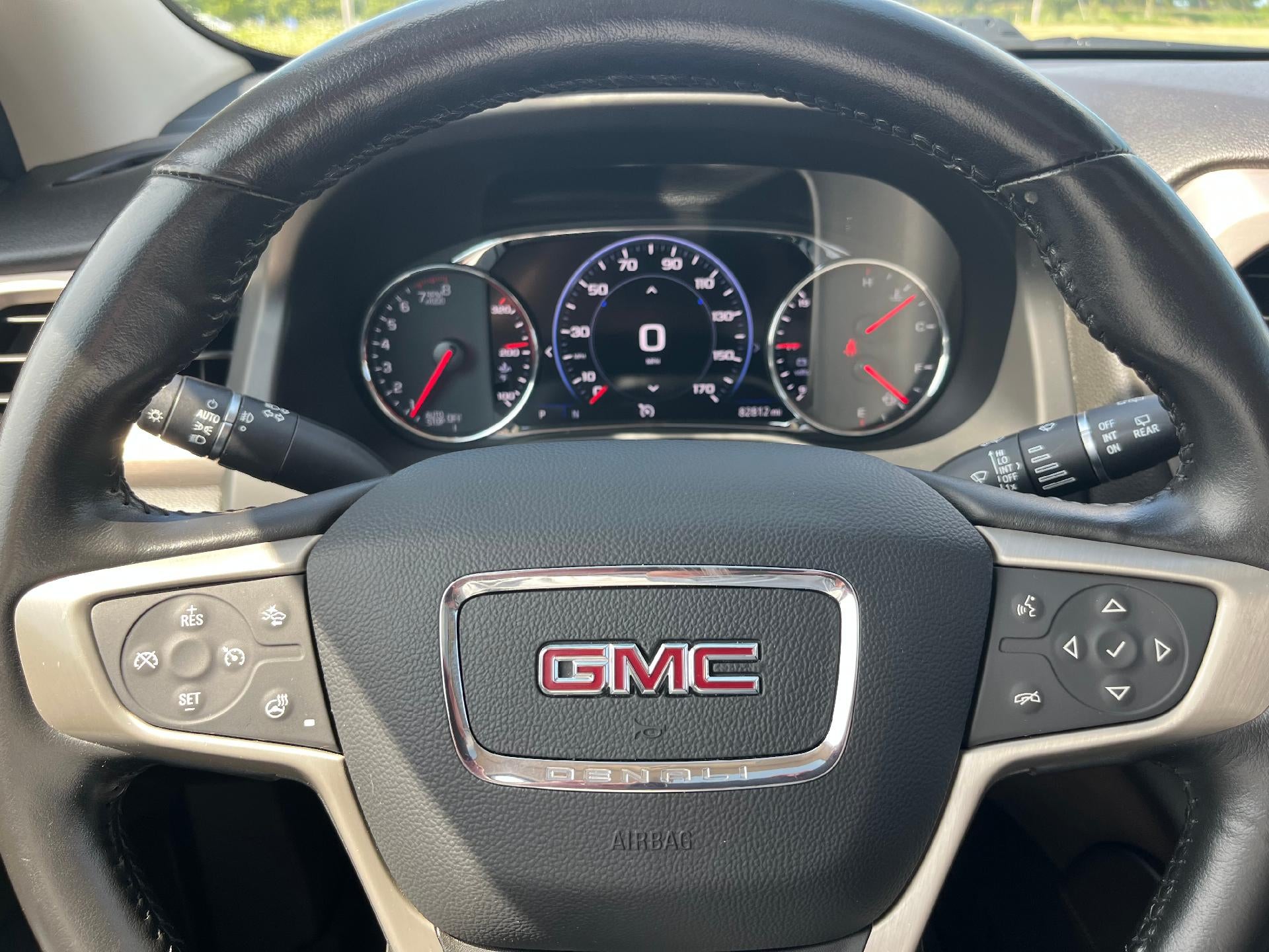 2020 GMC Acadia Denali
