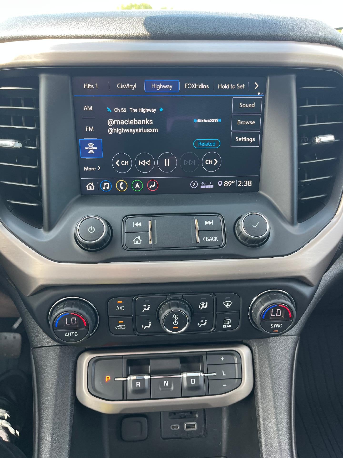 2020 GMC Acadia Denali