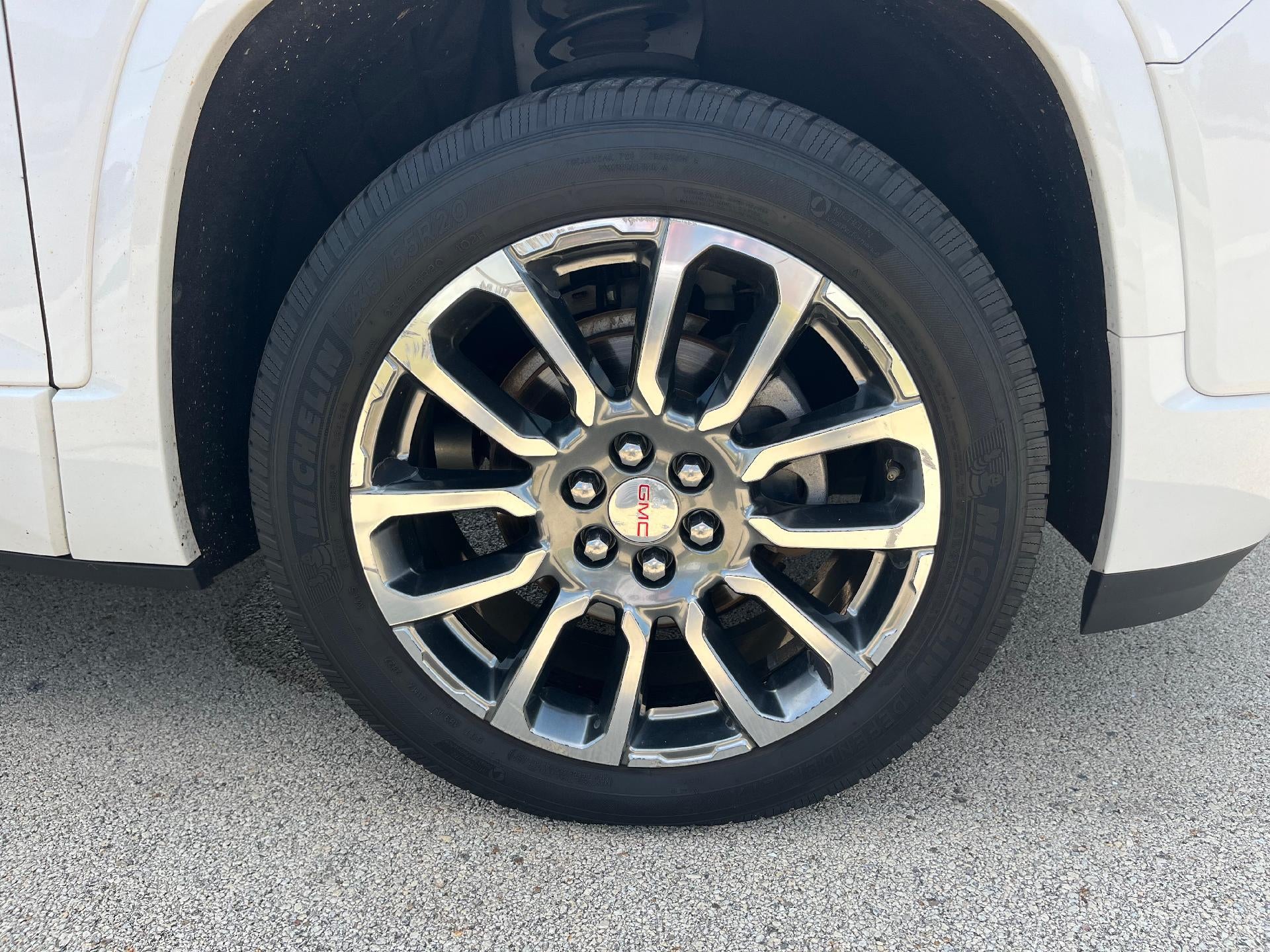 2020 GMC Acadia Denali