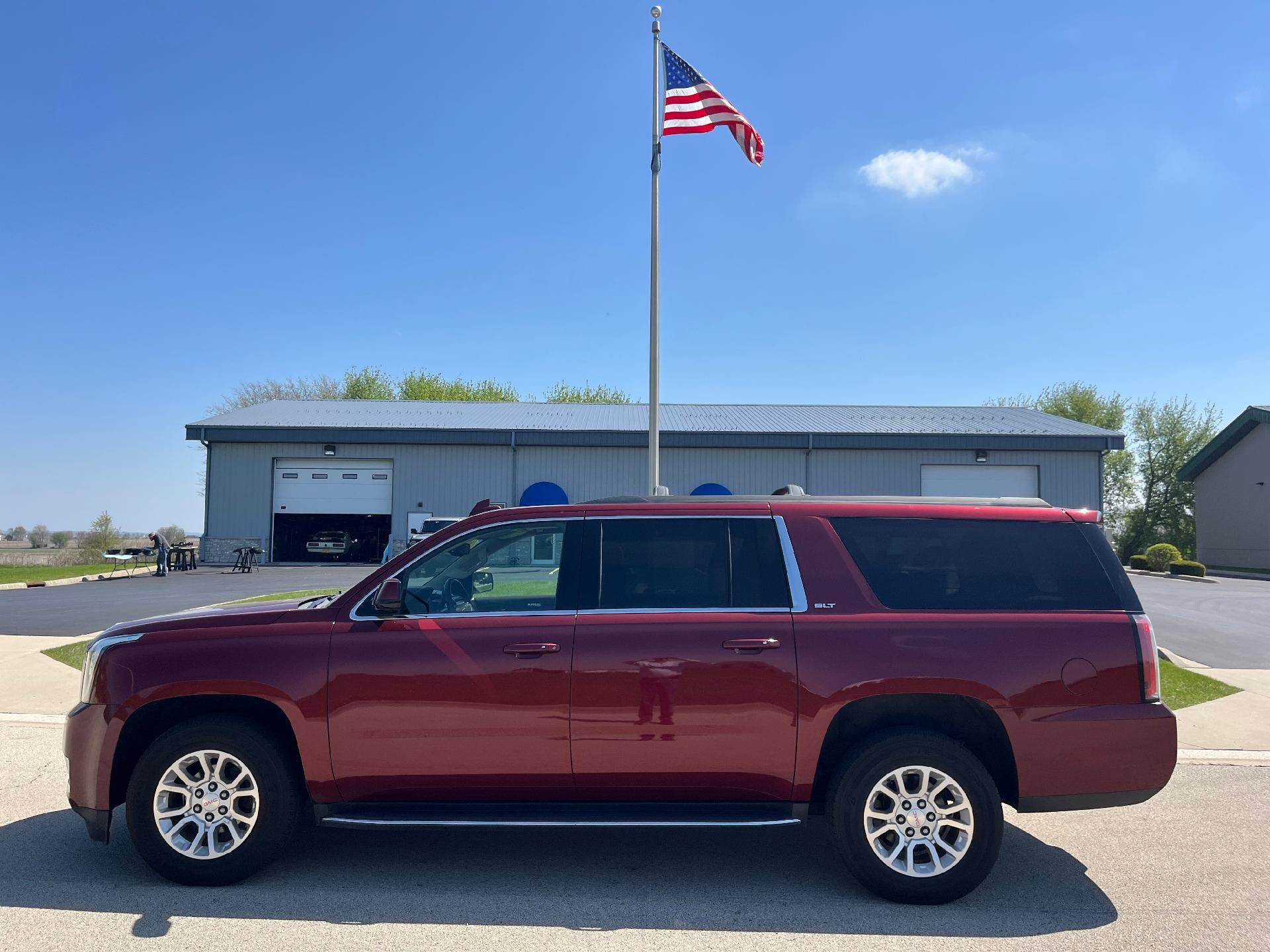 2019 GMC Yukon 4WD SLT's photo