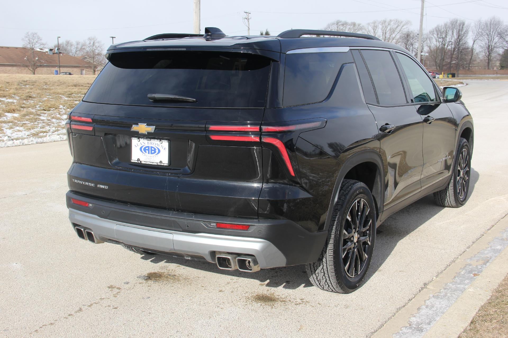 2025 Chevrolet Traverse LT