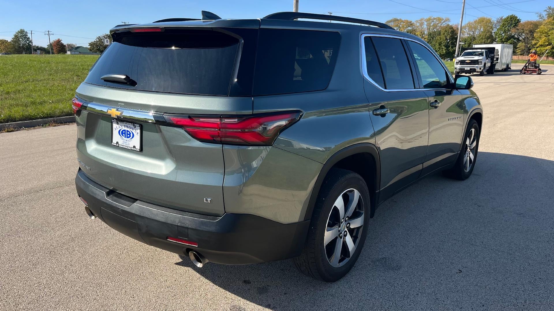 2023 Chevrolet Traverse LT Leather