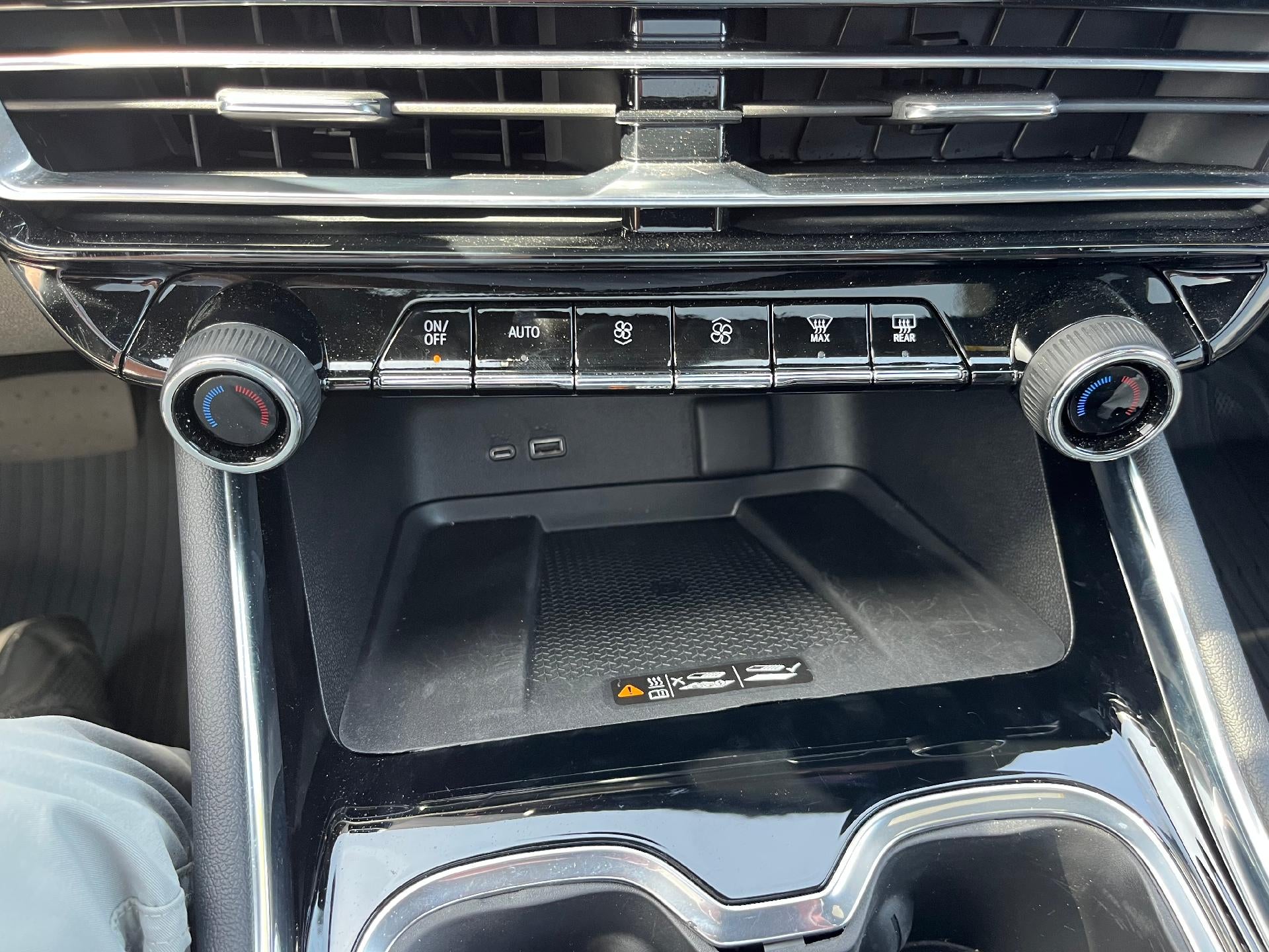 2025 Chevrolet Traverse RS w/2RS