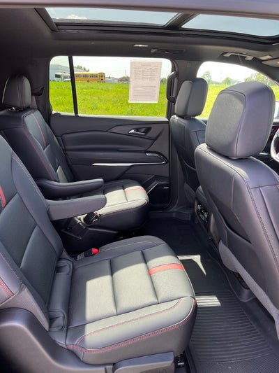 2025 Chevrolet Traverse RS w/2RS