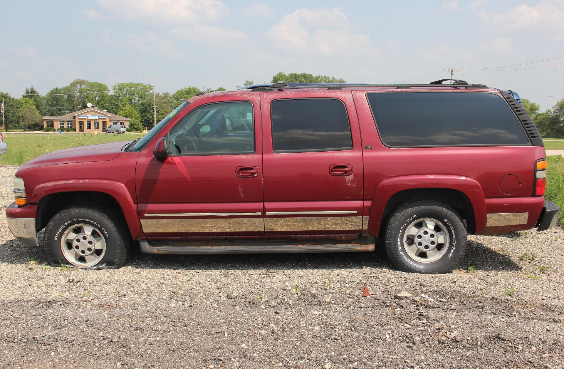 2004 Chevrolet Suburban LT