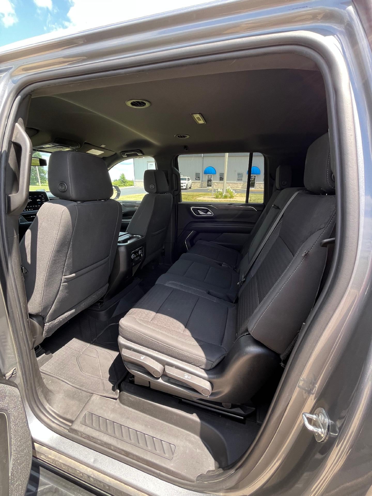 2021 Chevrolet Suburban LS