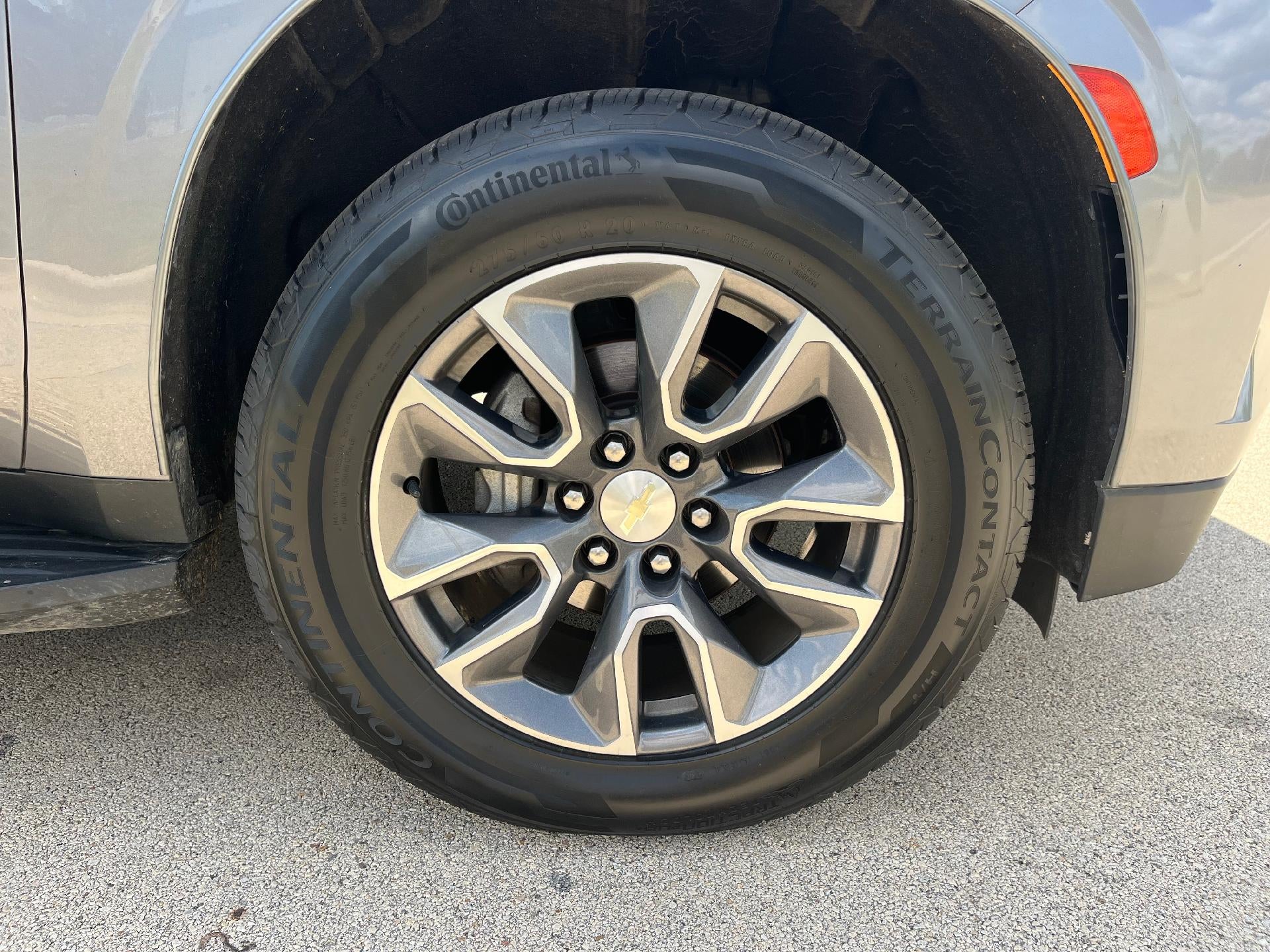 2021 Chevrolet Suburban LS