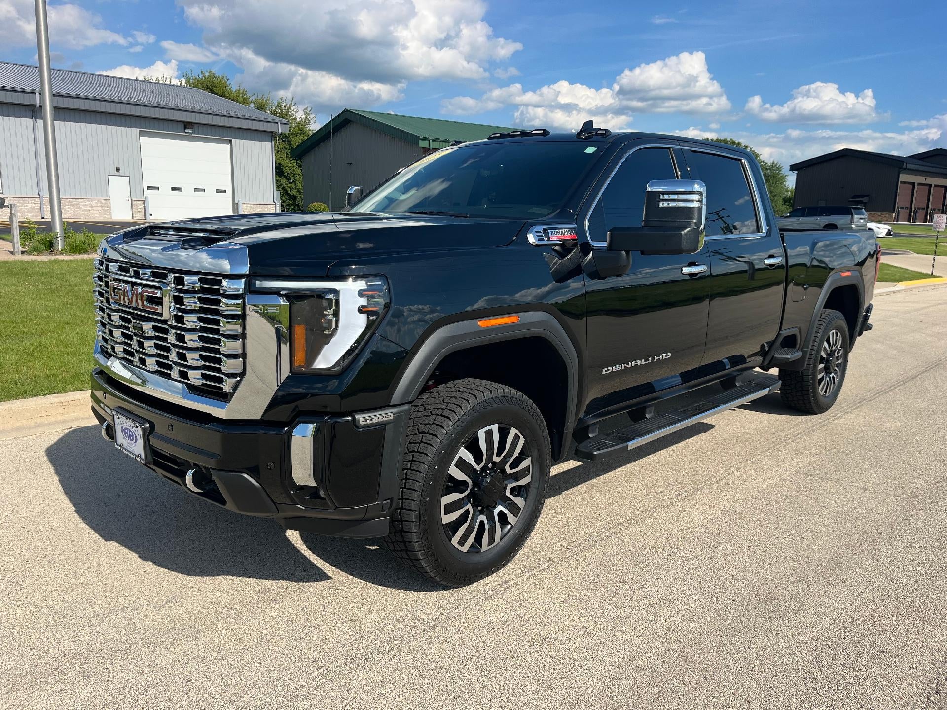 2025 GMC Sierra 2500 HD Crew Cab Standard Box 4-Wheel Drive Denali