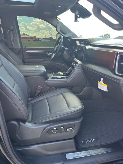 2025 GMC Sierra 2500 HD Crew Cab Standard Box 4-Wheel Drive Denali