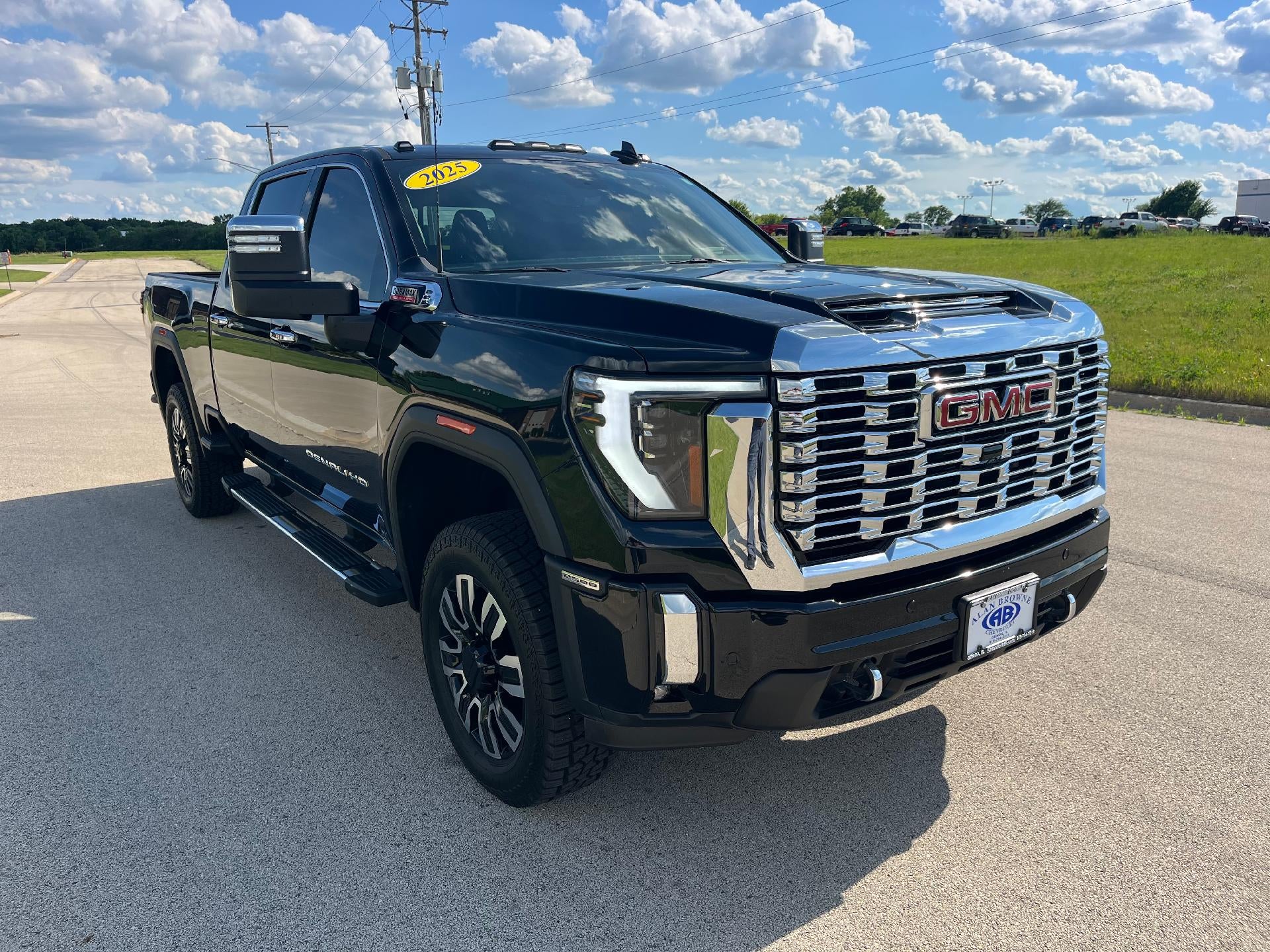 2025 GMC Sierra 2500 HD Crew Cab Standard Box 4-Wheel Drive Denali
