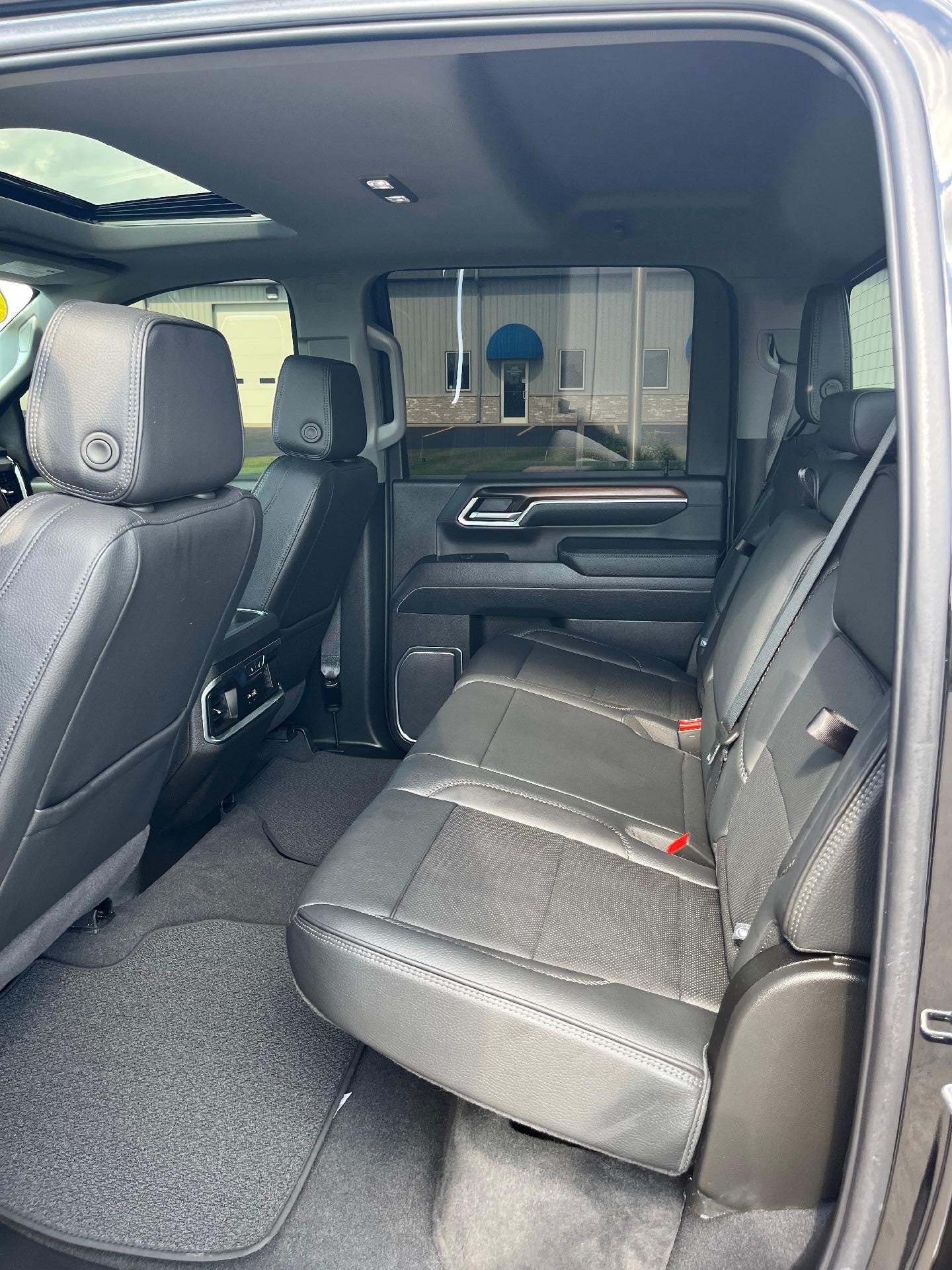 2025 GMC Sierra 2500 HD Crew Cab Standard Box 4-Wheel Drive Denali