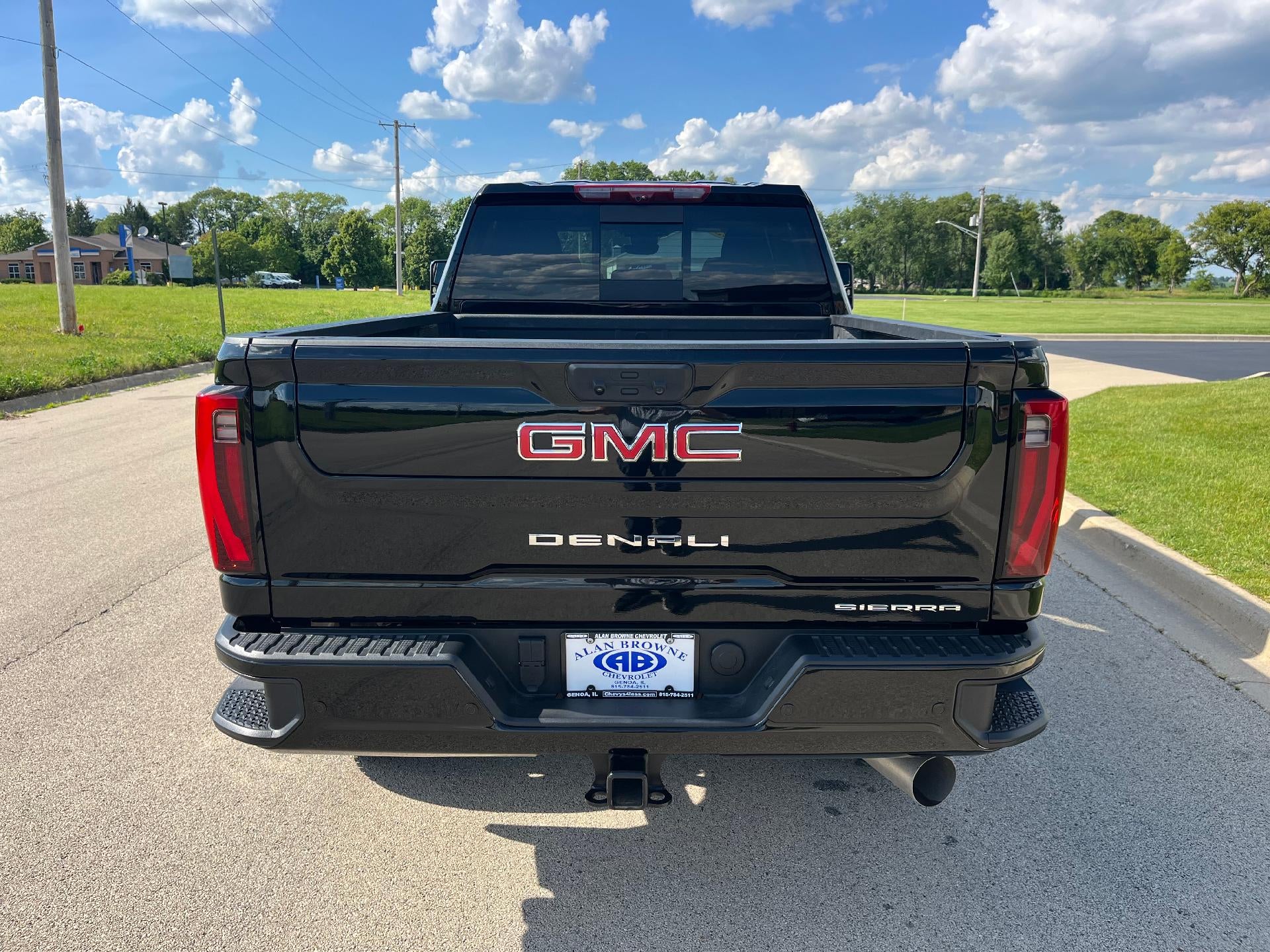 2025 GMC Sierra 2500 HD Crew Cab Standard Box 4-Wheel Drive Denali