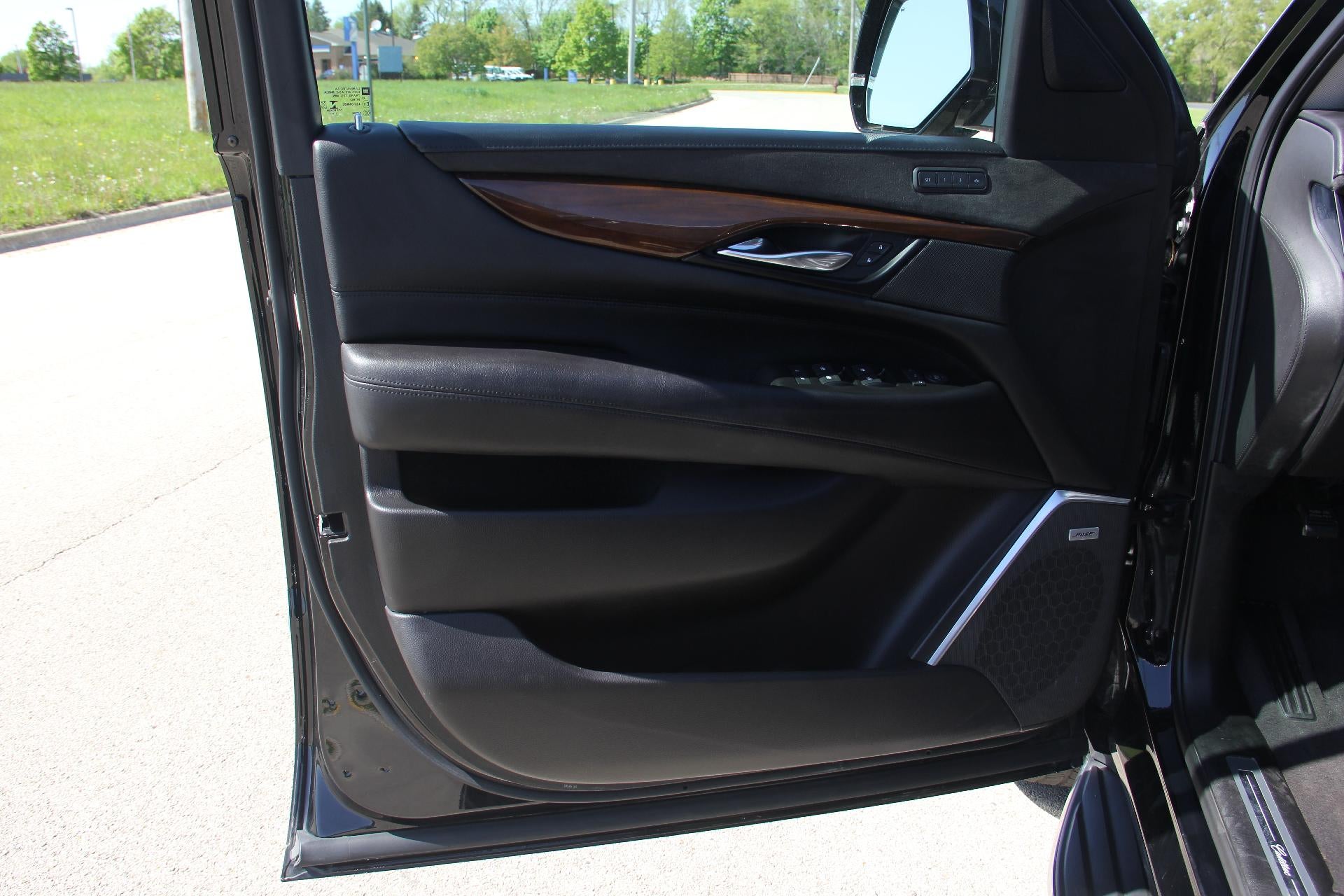 2020 Cadillac Escalade Luxury