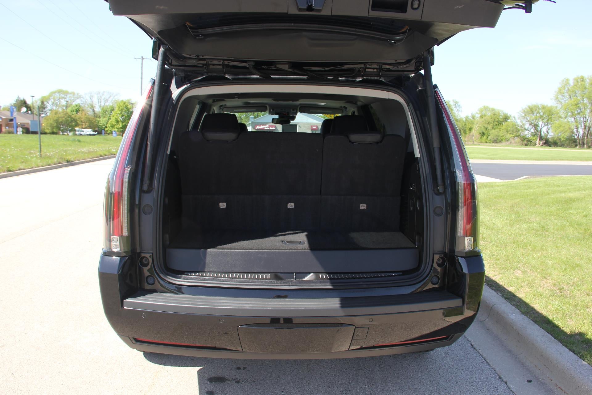 2020 Cadillac Escalade Luxury