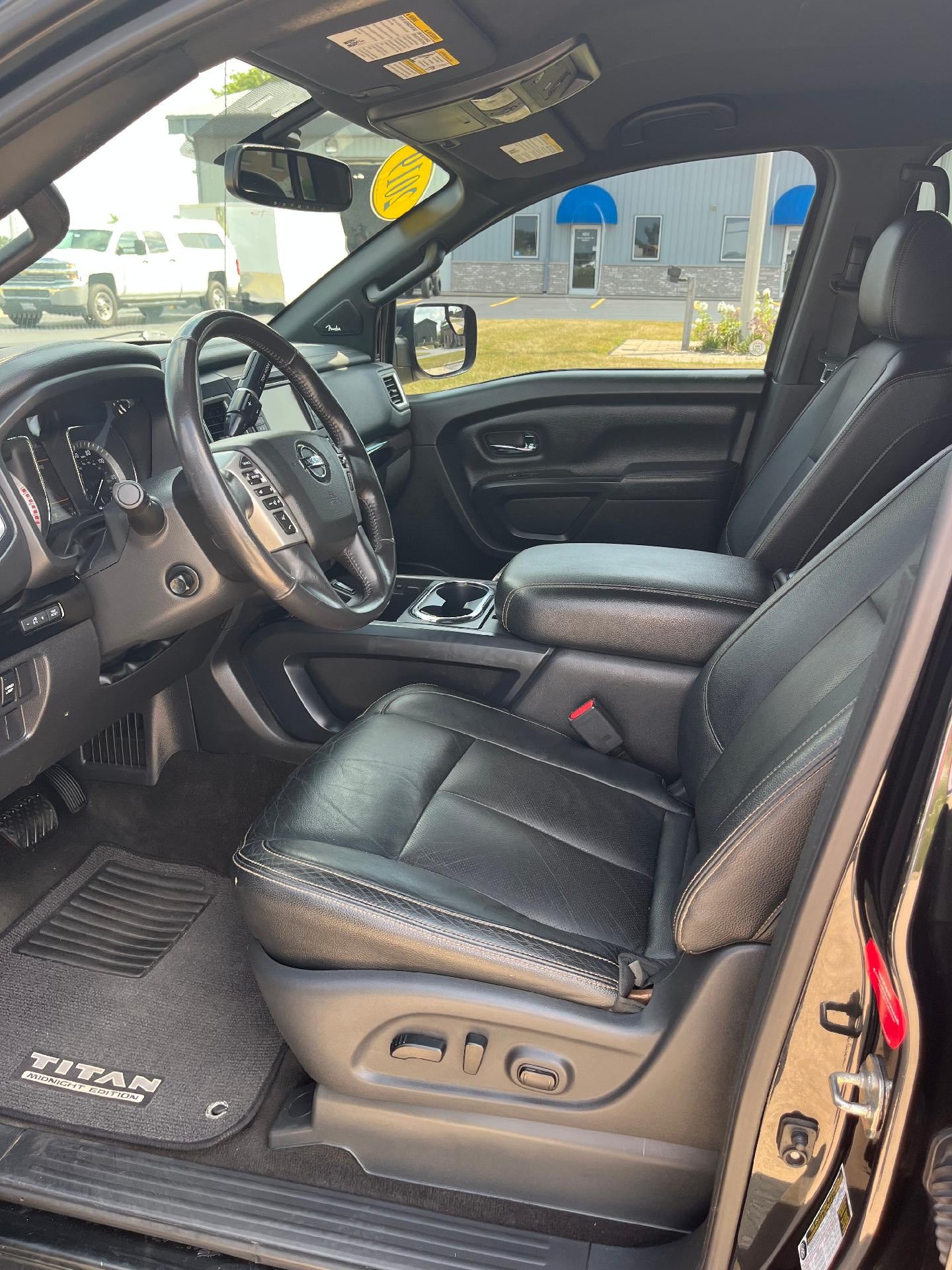 2019 Nissan TITAN SL