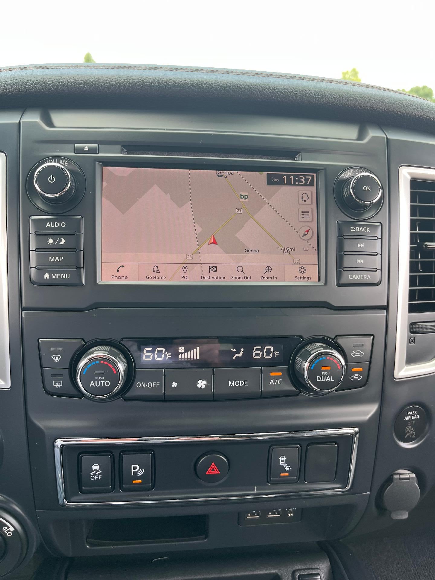 2019 Nissan TITAN SL