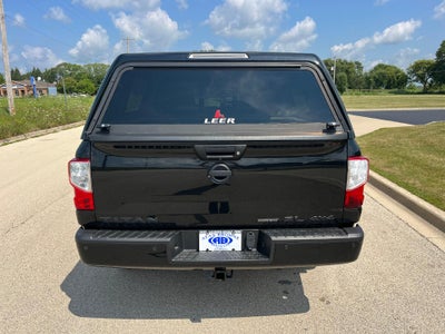 2019 Nissan TITAN SL