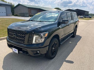2019 Nissan TITAN SL