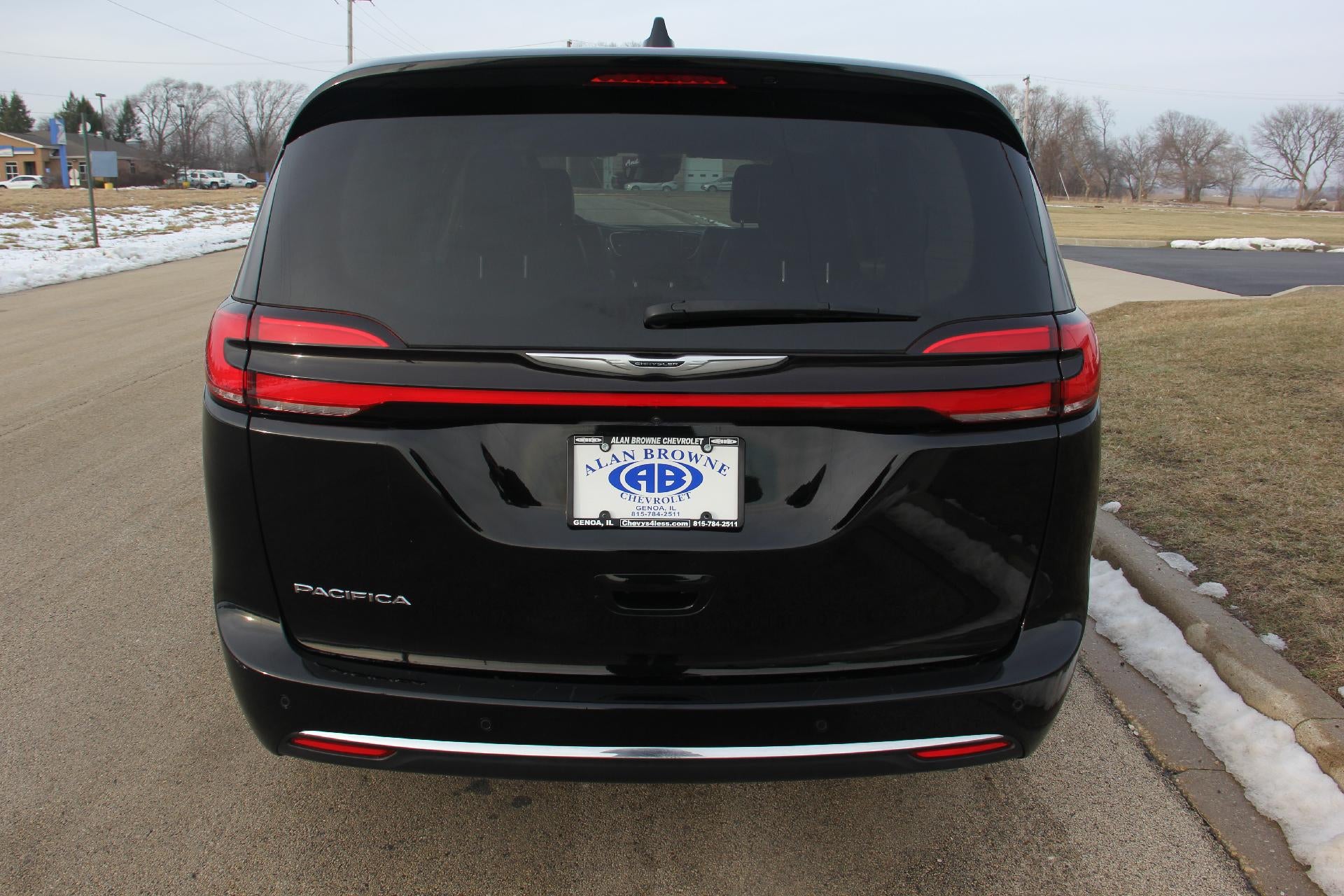 2024 Chrysler Pacifica Touring L