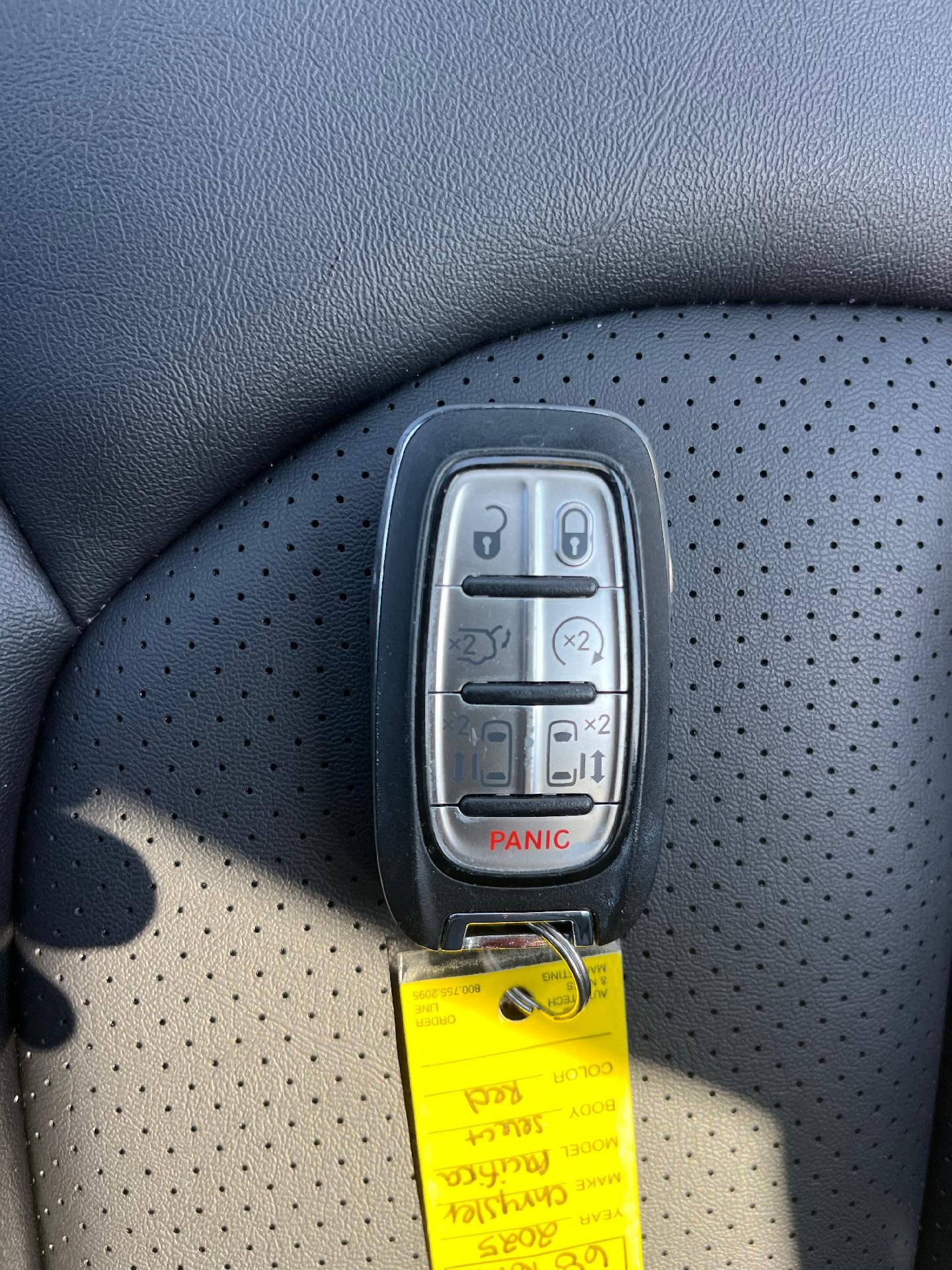 2025 Chrysler Pacifica Select