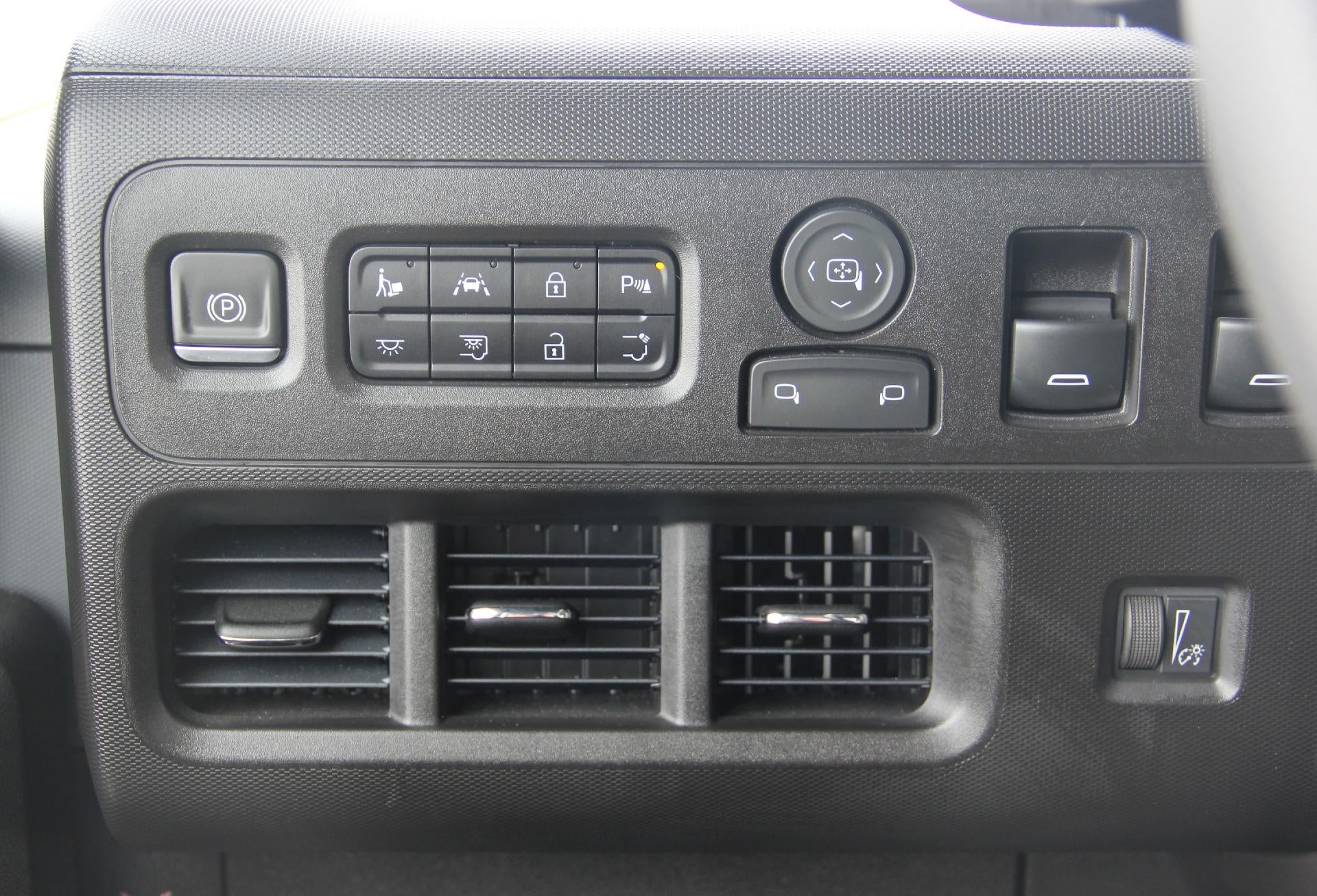 2024 BrightDrop Zevo 600 Base