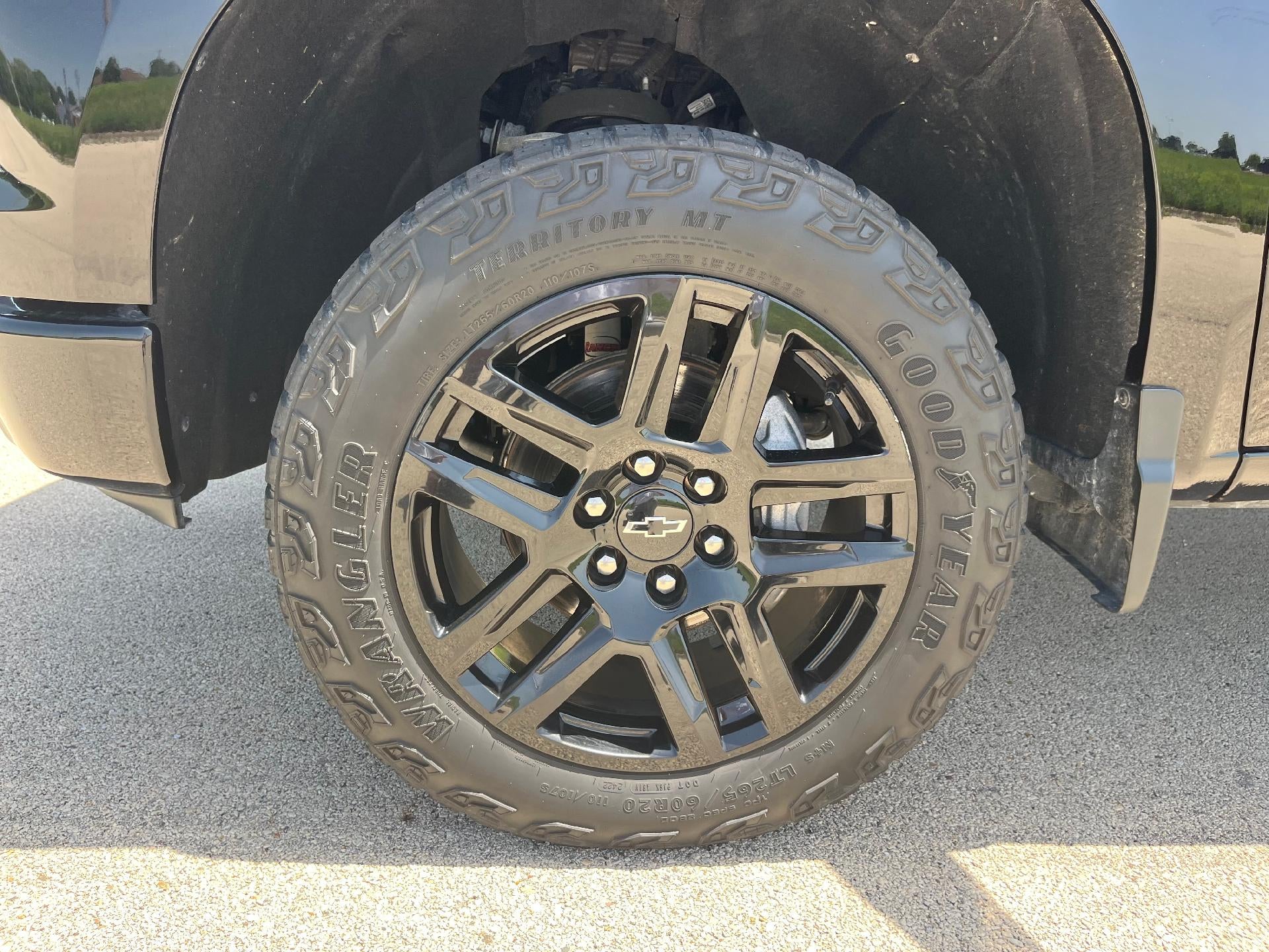 2022 Chevrolet Silverado 1500 Crew Cab Short Box 4-Wheel Drive LT Trail Boss