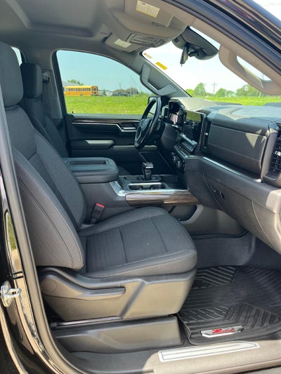 2022 Chevrolet Silverado 1500 Crew Cab Short Box 4-Wheel Drive LT Trail Boss