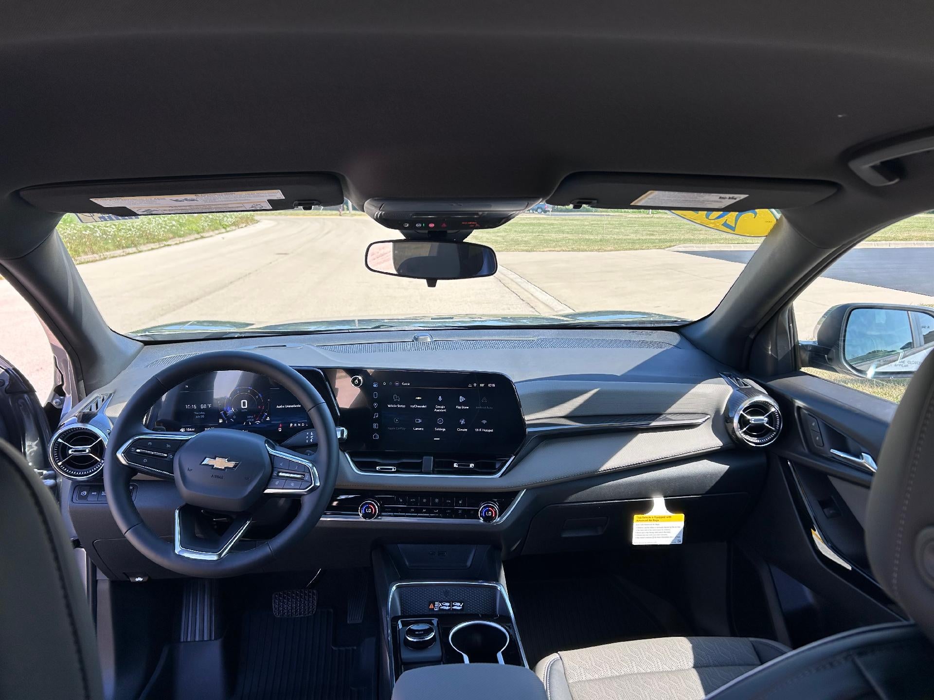 2027 Chevrolet Equinox LT - Photo 10
