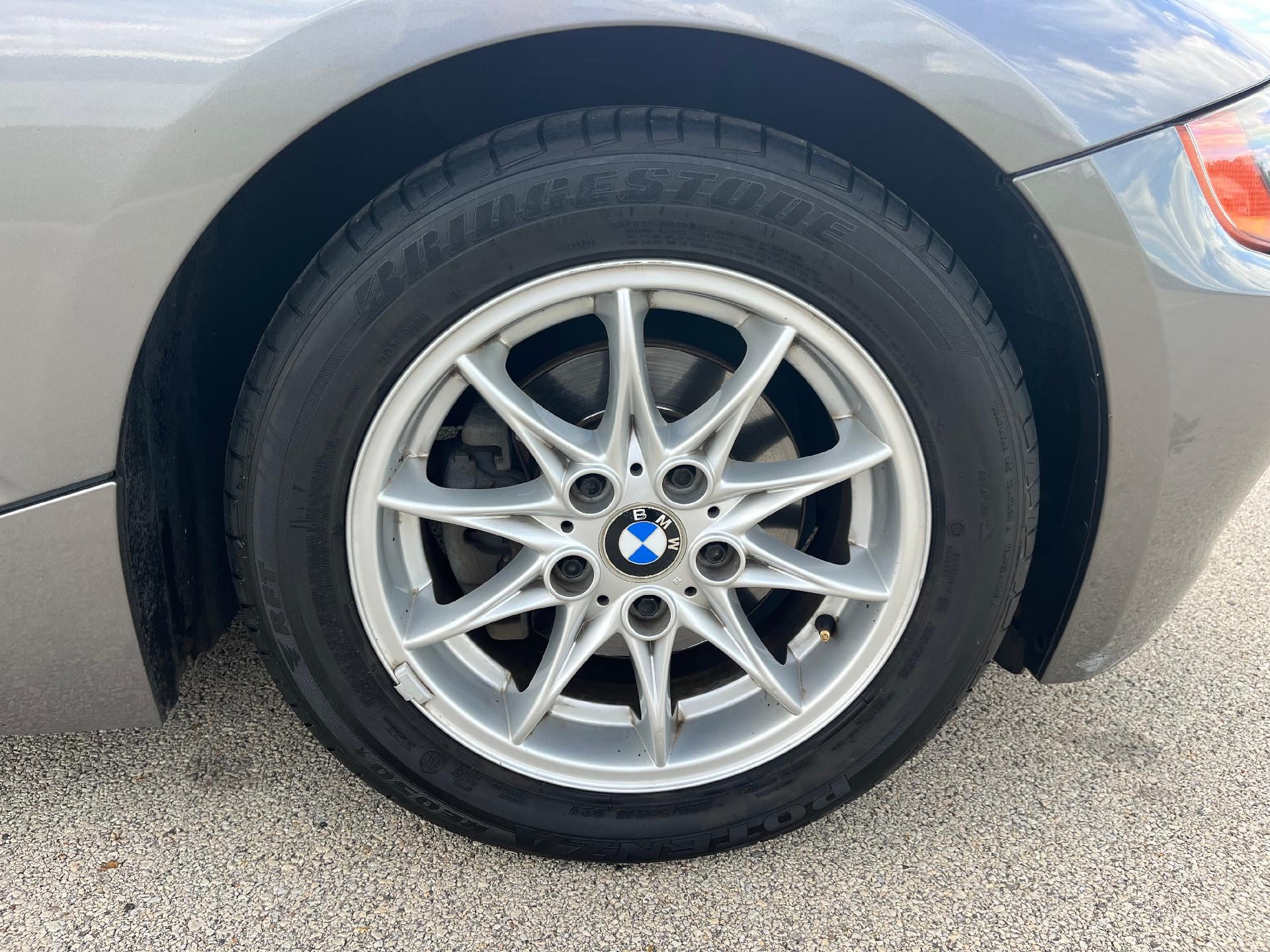 2004 BMW Z4 2.5i