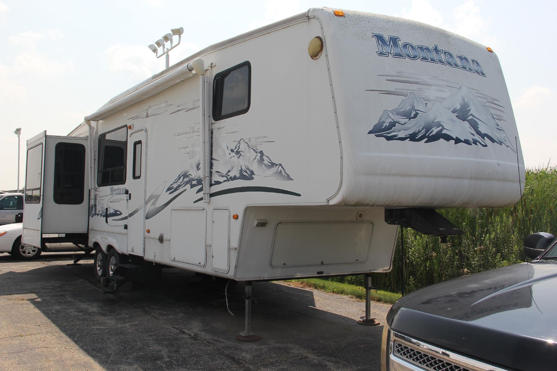 2005 MONTAN 4YD NA