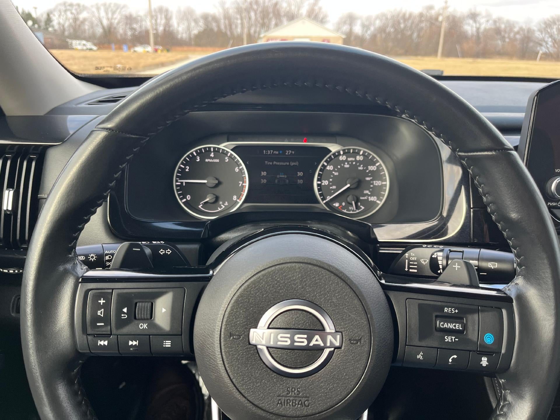 2022 Nissan Pathfinder SV