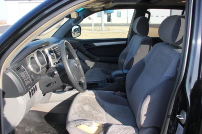 2004 Toyota 4Runner SR5