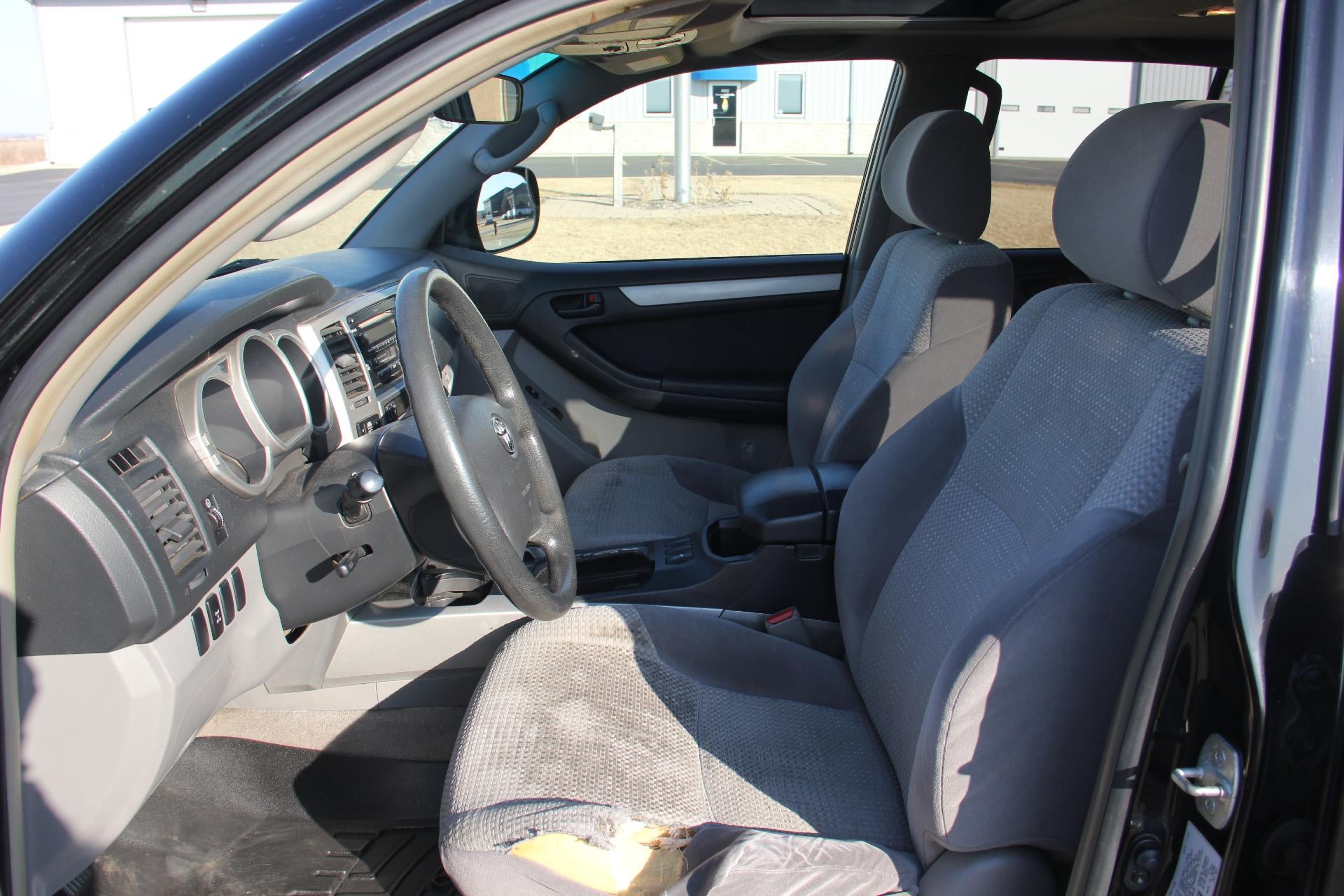 2004 Toyota 4Runner SR5