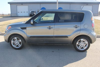 2011 Kia Soul +