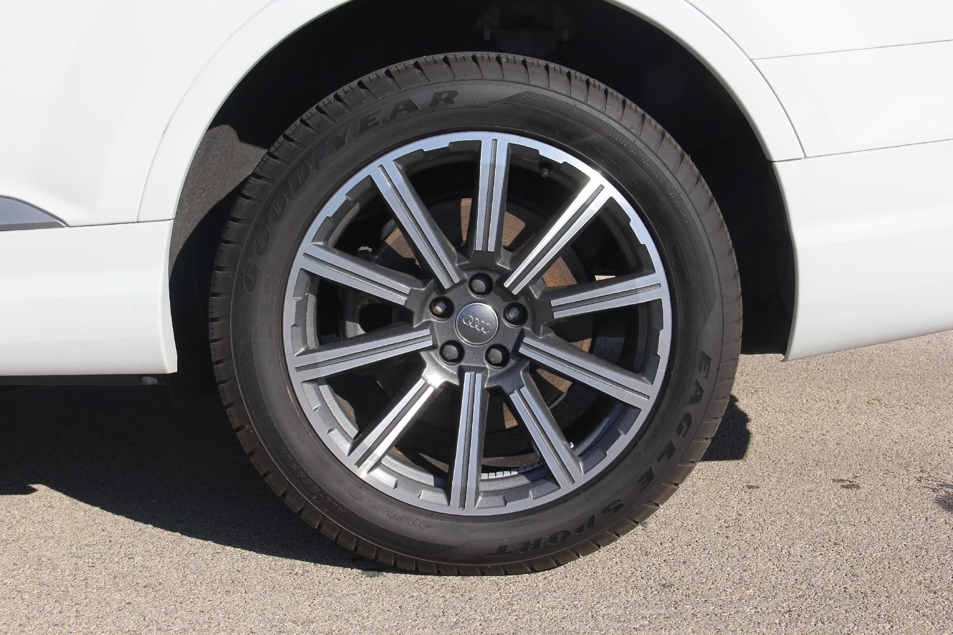 2017 Audi Q7 Premium Plus