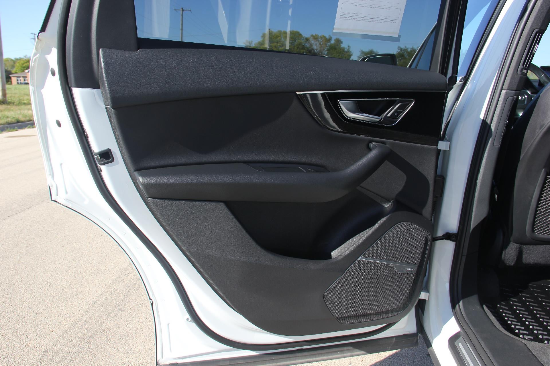 2017 Audi Q7 Premium Plus